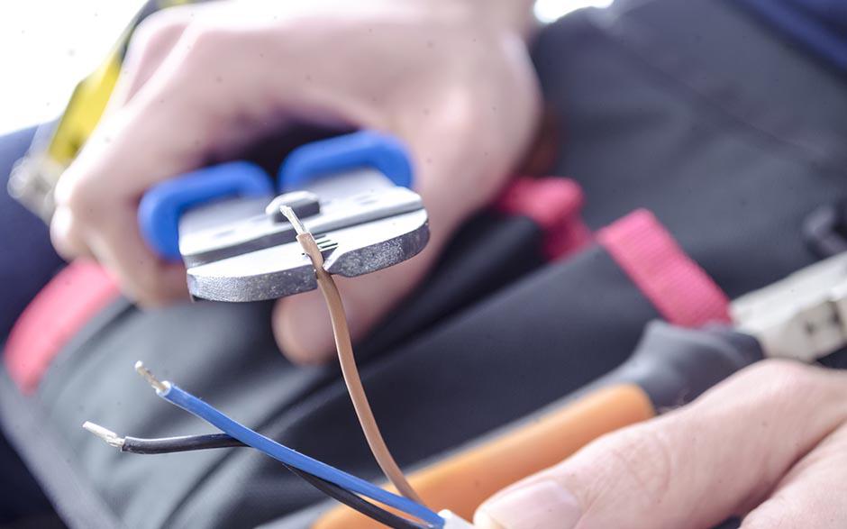 électricien de maintenance Paris 2