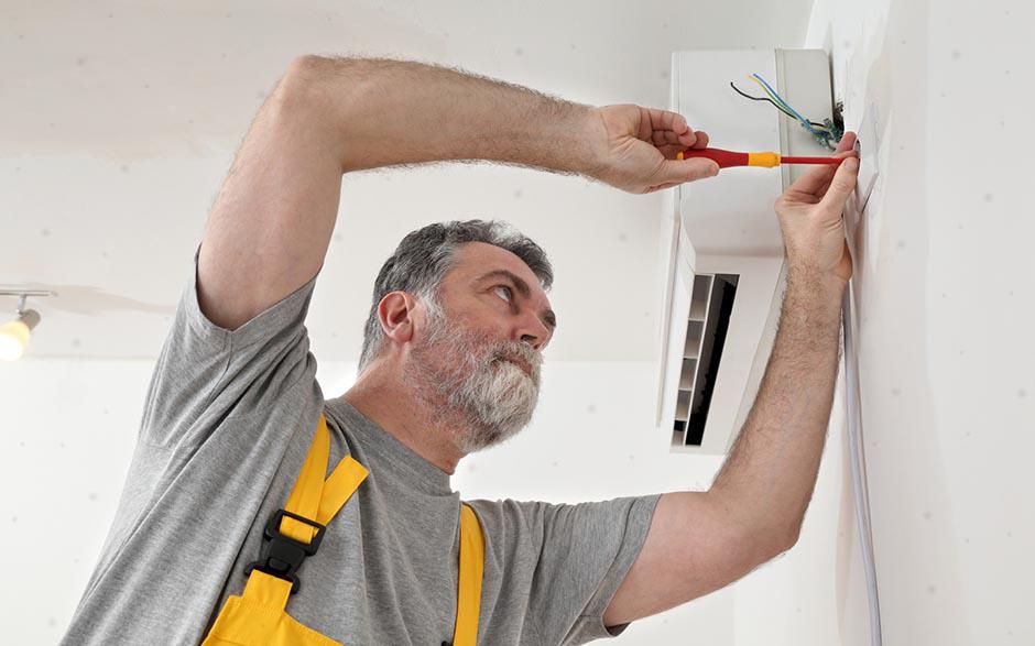 électricien installateur Paris 4